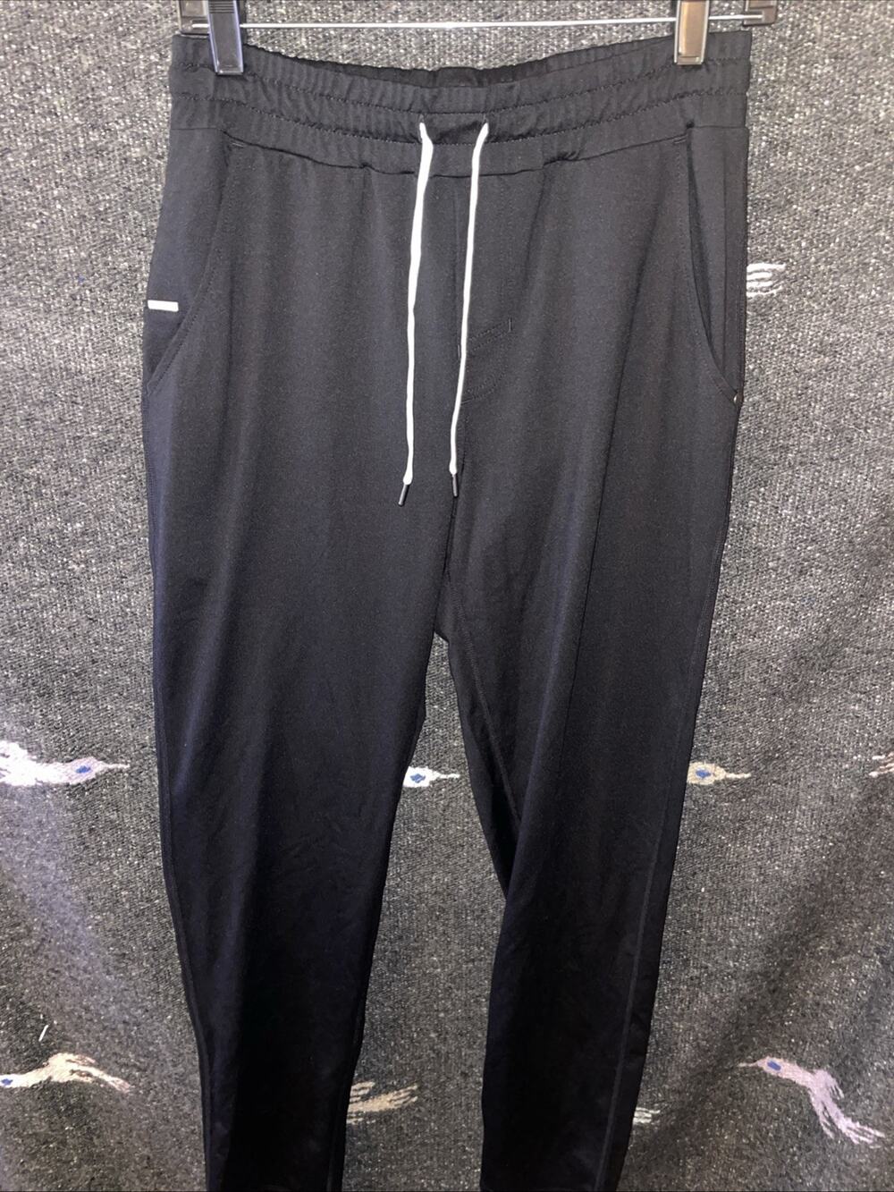 Vuori Ponto Performance Pants Mens Small Black Tapered Athleisure Soft Gym Dad